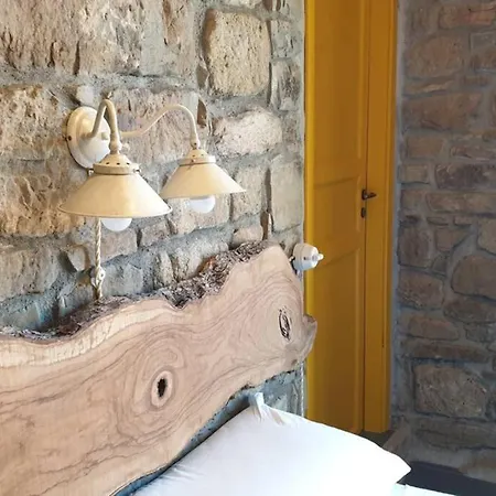 Villa Casa Nella Roccia Castelmezzano Exterior foto