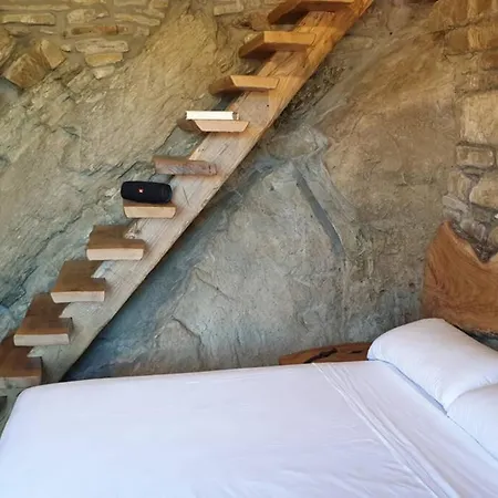 Villa Casa Nella Roccia Castelmezzano Exterior foto
