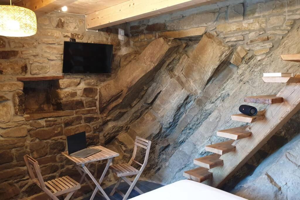 Casa Nella Roccia Holiday home